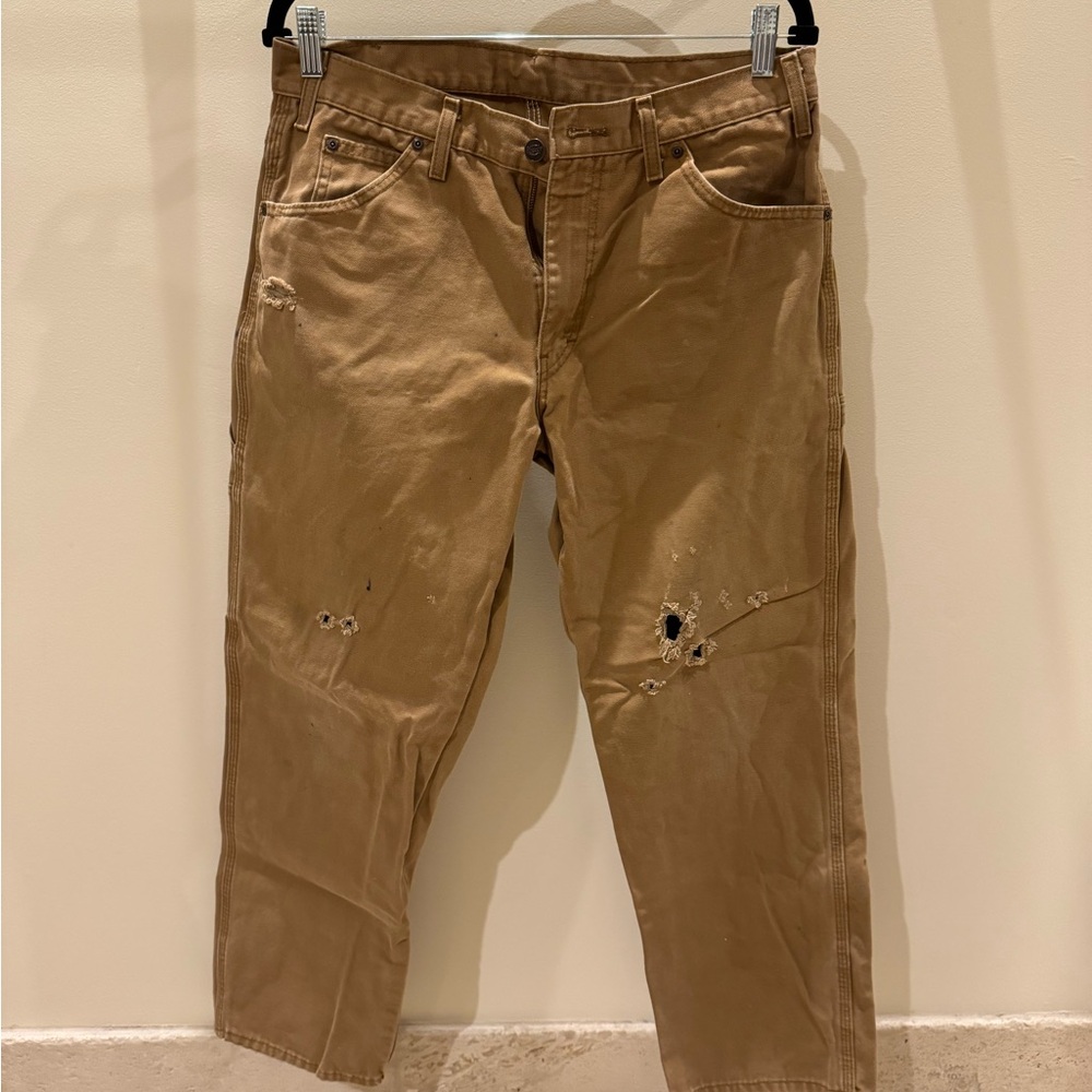 Dickies carpenter pants.